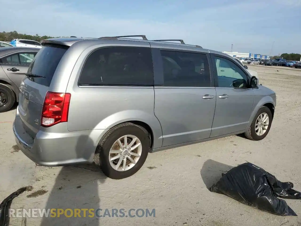 3 fotografías del automóvil dañado 2C4RDGCG4KR802329 DODGE CARAVAN 2019