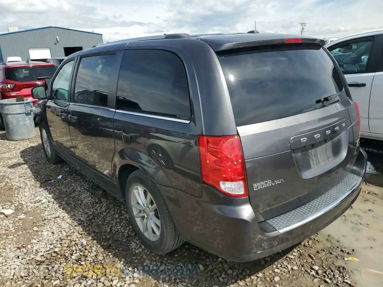 2 Photograph of a damaged car 2C4RDGCG5KR614693 DODGE CARAVAN 2019