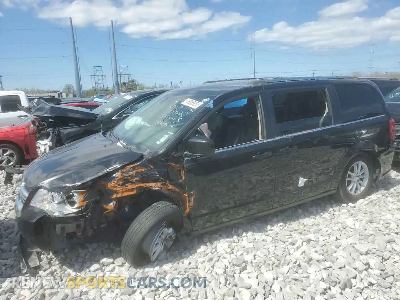 1 Photograph of a damaged car 2C4RDGCG7KR595662 DODGE CARAVAN 2019