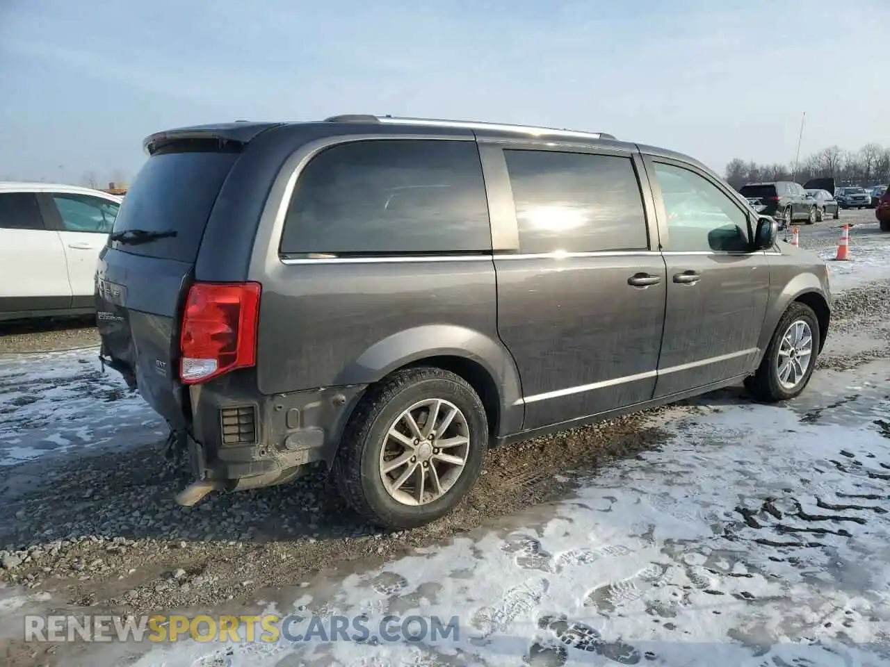3 Photograph of a damaged car 2C4RDGCG9KR693883 DODGE CARAVAN 2019