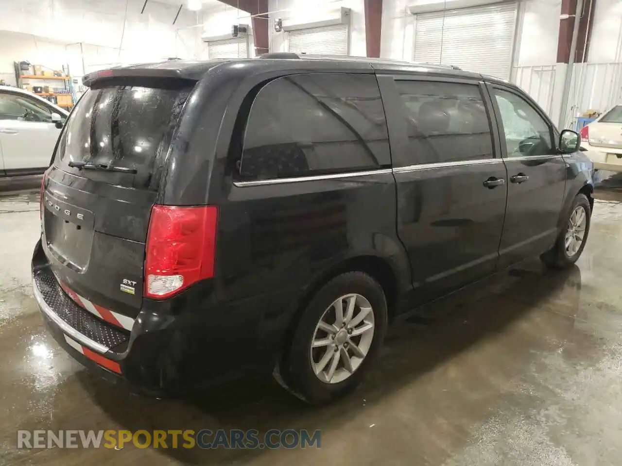 3 Photograph of a damaged car 2C4RDGCG9KR802214 DODGE CARAVAN 2019
