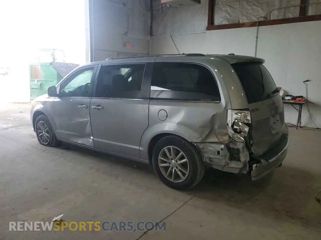 2 Photograph of a damaged car 2C4RDGCGXKR656342 DODGE CARAVAN 2019