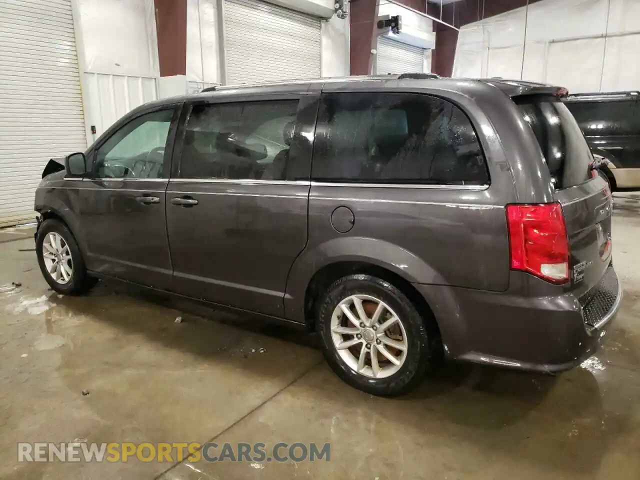2 Photograph of a damaged car 2C4RDGCGXKR782393 DODGE CARAVAN 2019