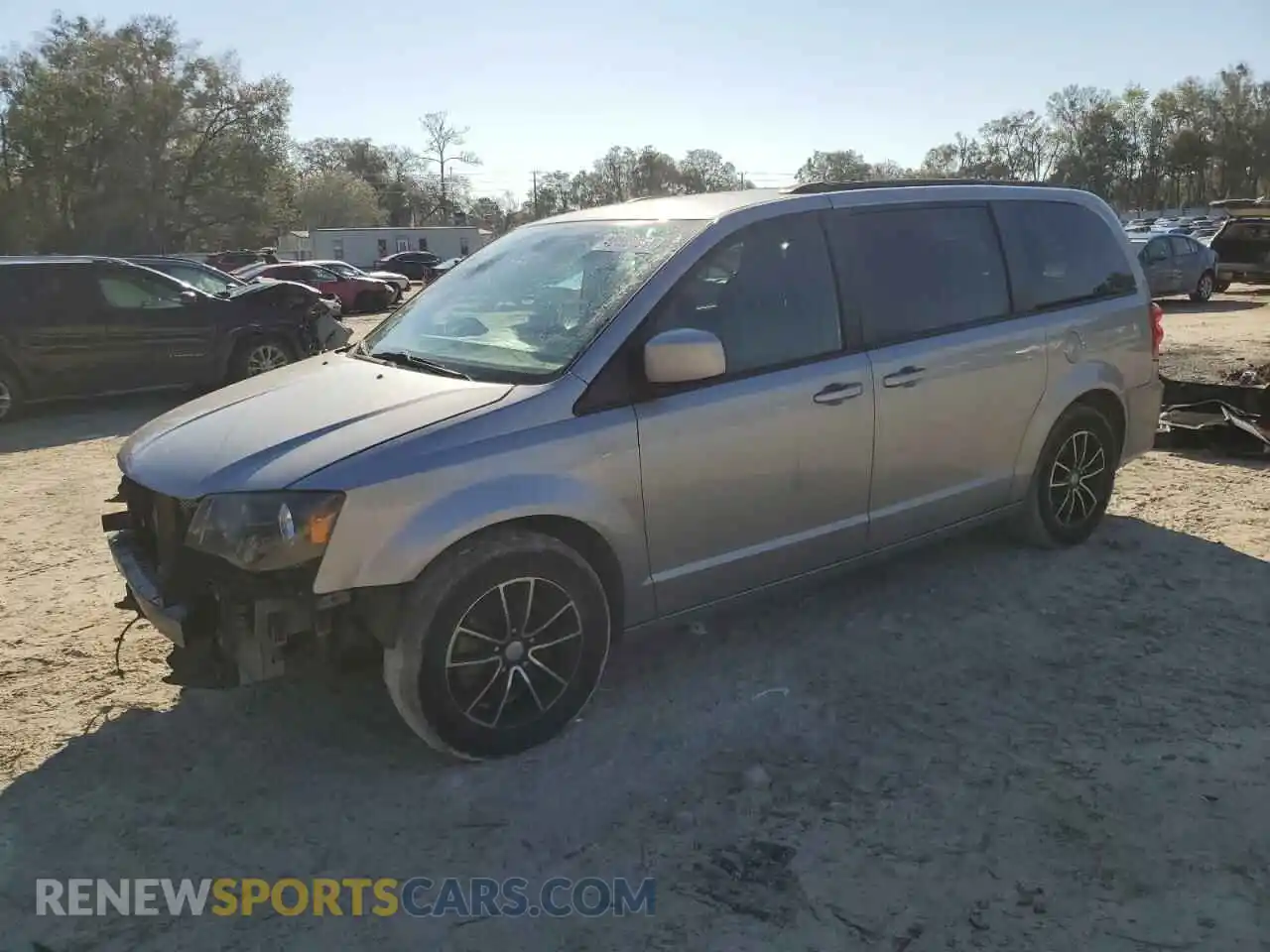 1 Photograph of a damaged car 2C4RDGEG2KR611005 DODGE CARAVAN 2019