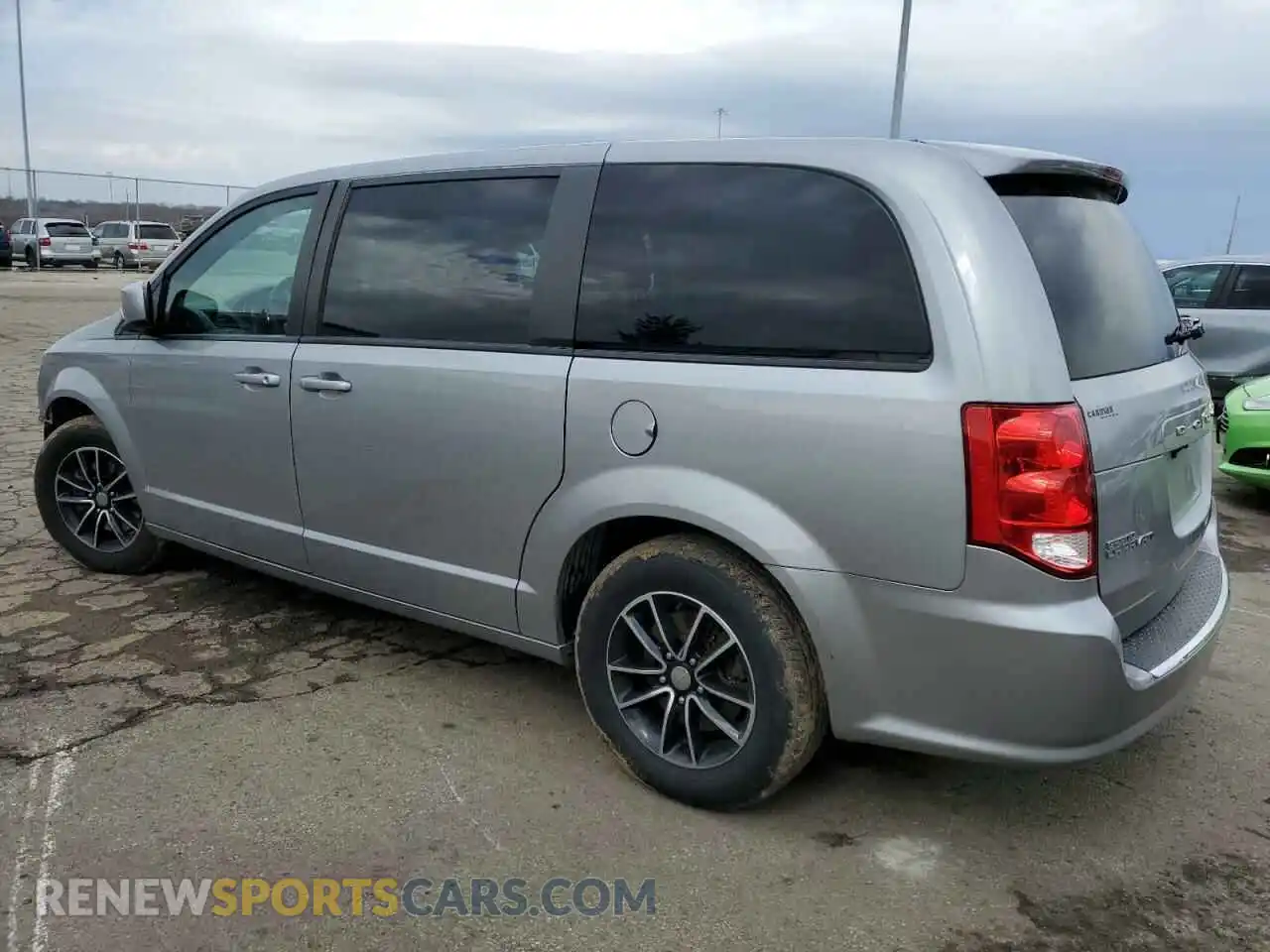 2 Photograph of a damaged car 2C4RDGEG5KR529558 DODGE CARAVAN 2019