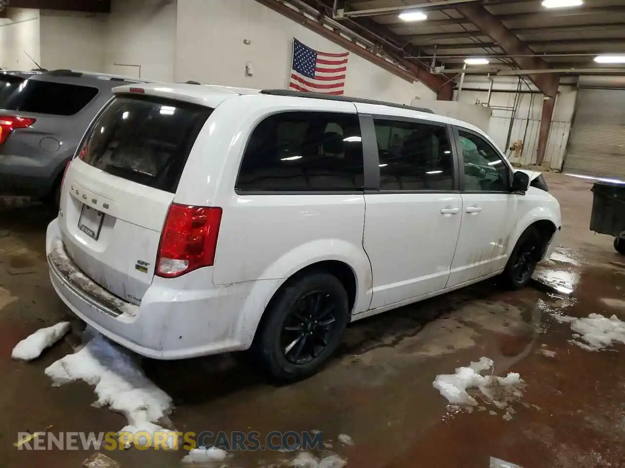 3 Photograph of a damaged car 2C4RDGEG5KR747449 DODGE CARAVAN 2019