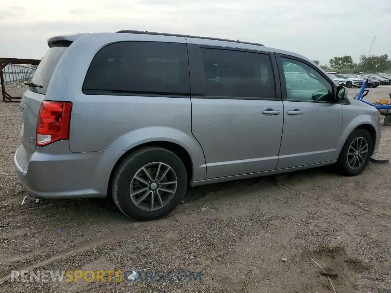 3 fotografías del automóvil dañado 2C4RDGEG8KR661519 DODGE CARAVAN 2019