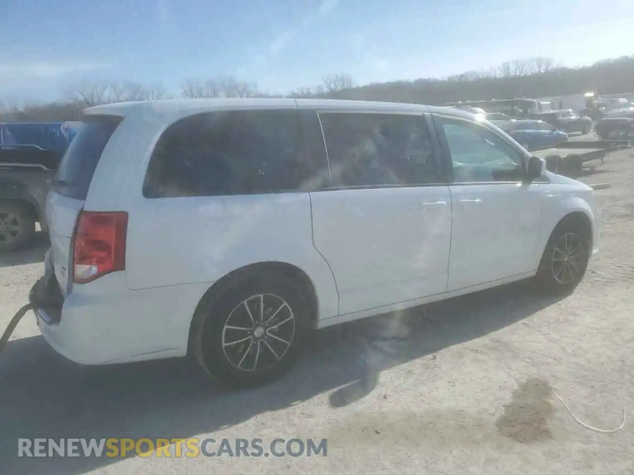 3 fotografías del automóvil dañado 2C4RDGEG9KR534049 DODGE CARAVAN 2019