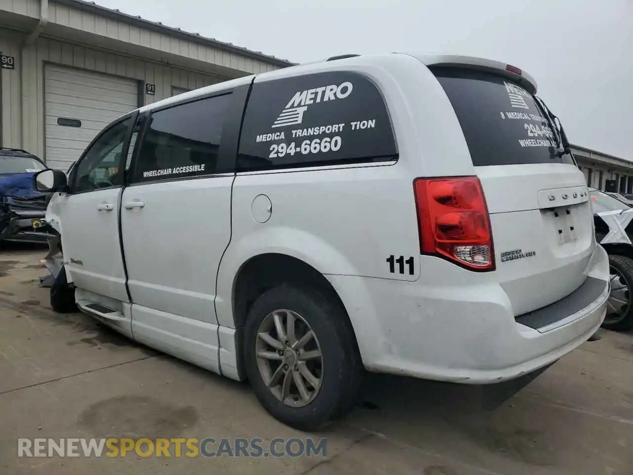 2 Photograph of a damaged car 2C7WDGCG5KR584228 DODGE CARAVAN 2019