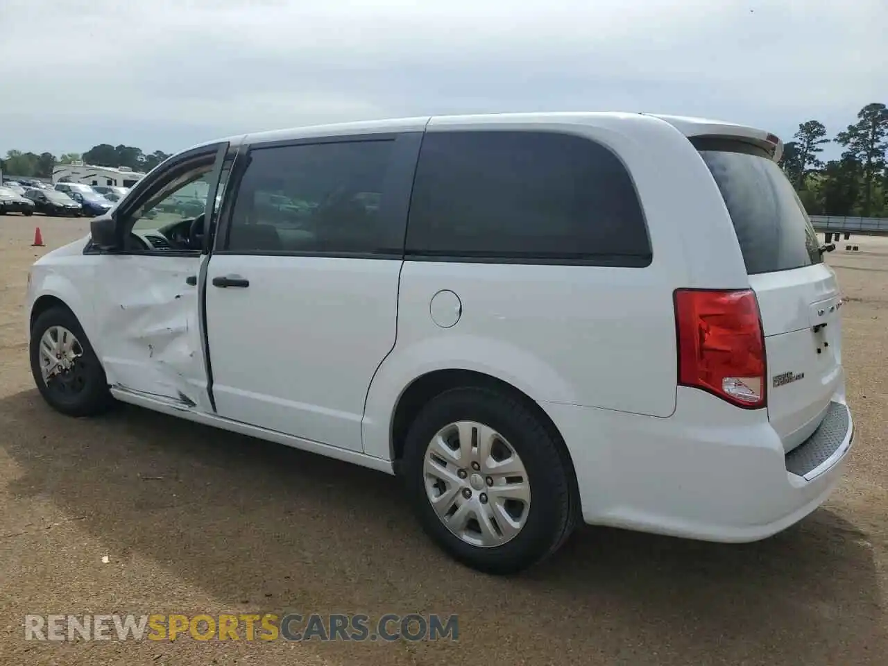 2 Photograph of a damaged car 2C4RDGBG3LR222072 DODGE CARAVAN 2020