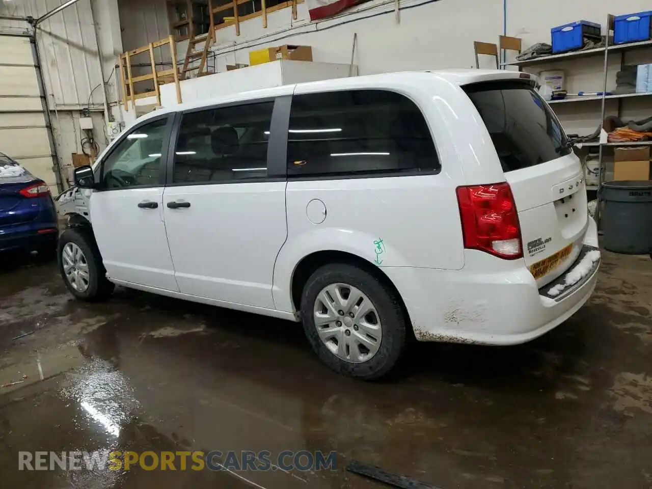 2 Photograph of a damaged car 2C4RDGBG4LR195139 DODGE CARAVAN 2020