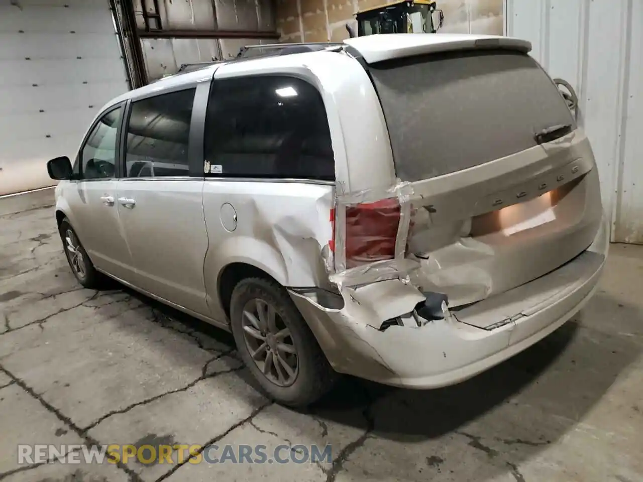2 Photograph of a damaged car 2C4RDGCG2LR200871 DODGE CARAVAN 2020