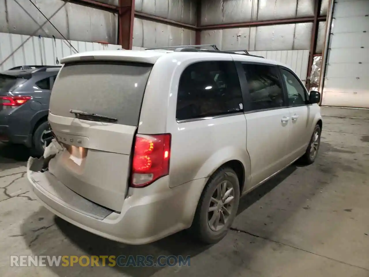 3 Photograph of a damaged car 2C4RDGCG2LR200871 DODGE CARAVAN 2020