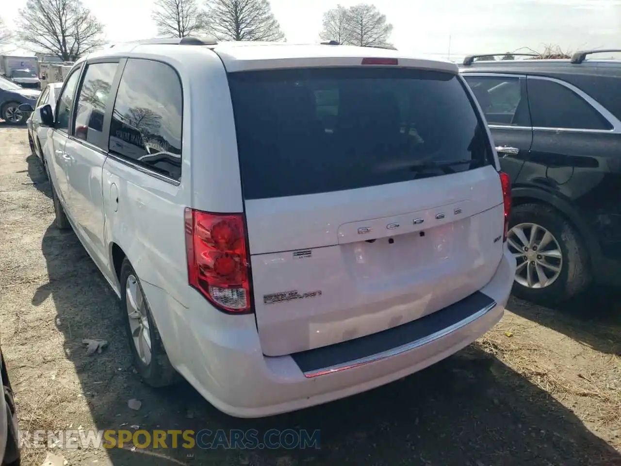 2 Photograph of a damaged car 2C4RDGCG6LR161704 DODGE CARAVAN 2020