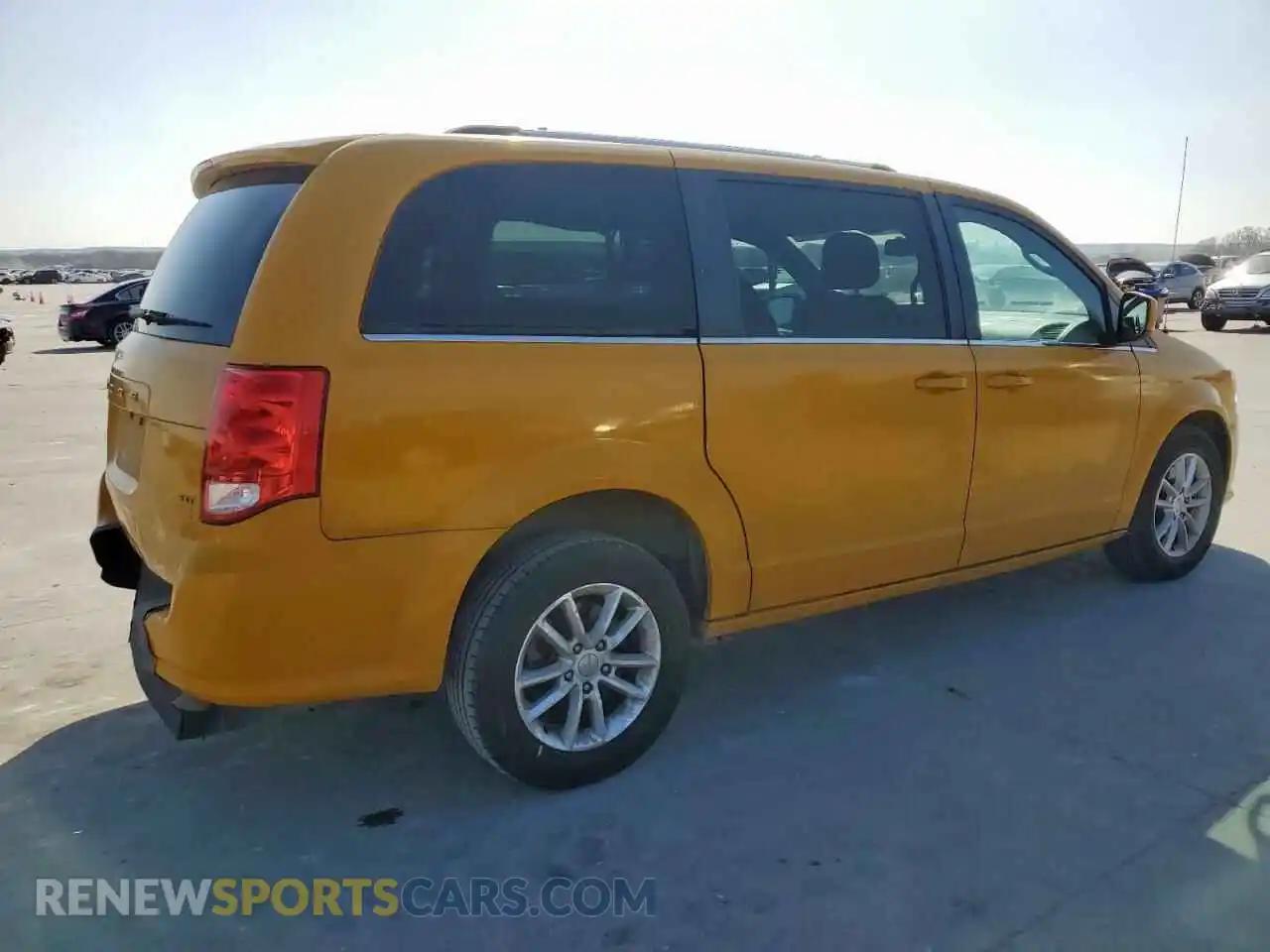 3 Photograph of a damaged car 2C4RDGCG8LR196731 DODGE CARAVAN 2020