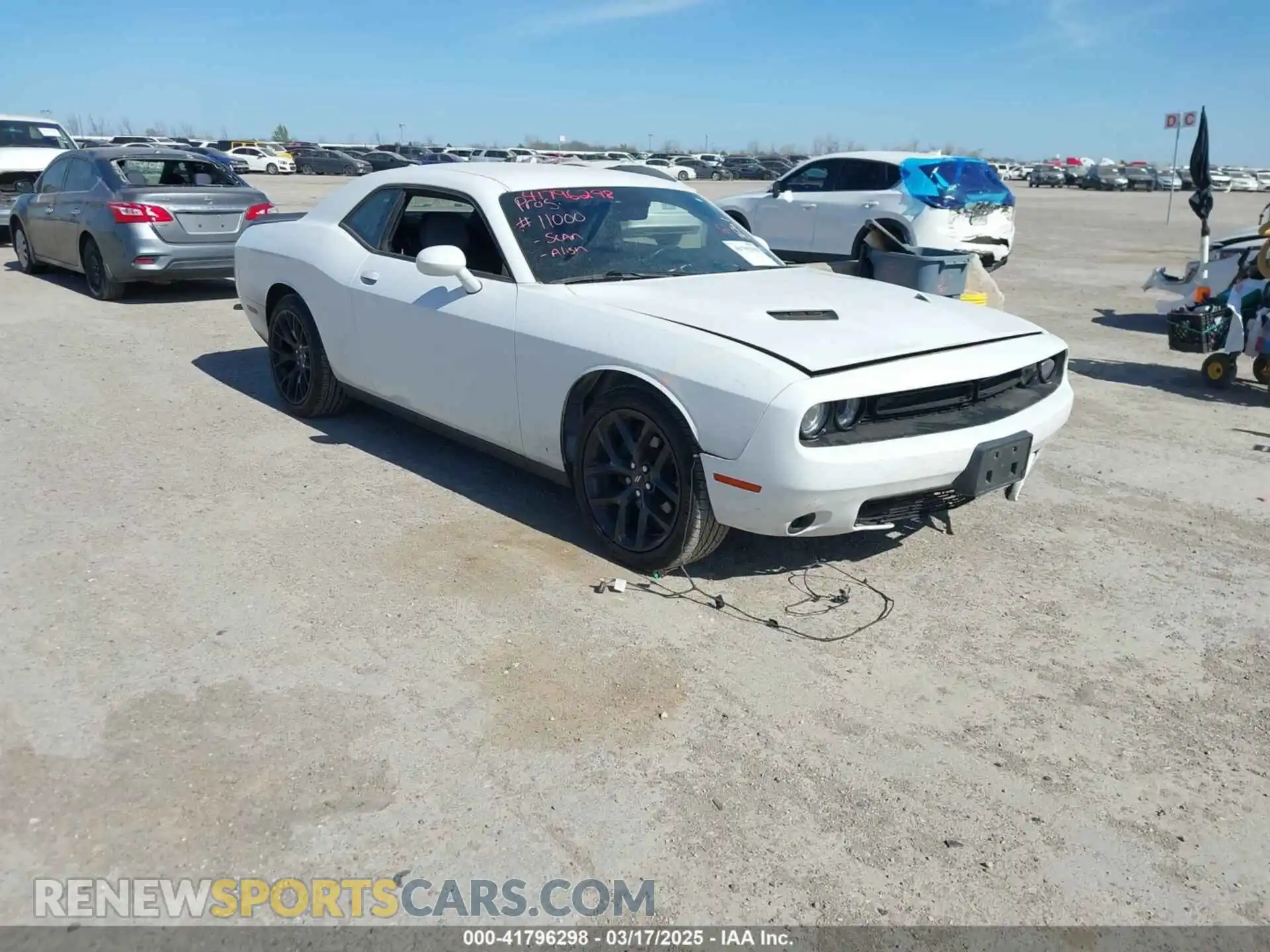 1 Photograph of a damaged car 2C3CDZAG0KH587336 DODGE CHALLENGER 2019