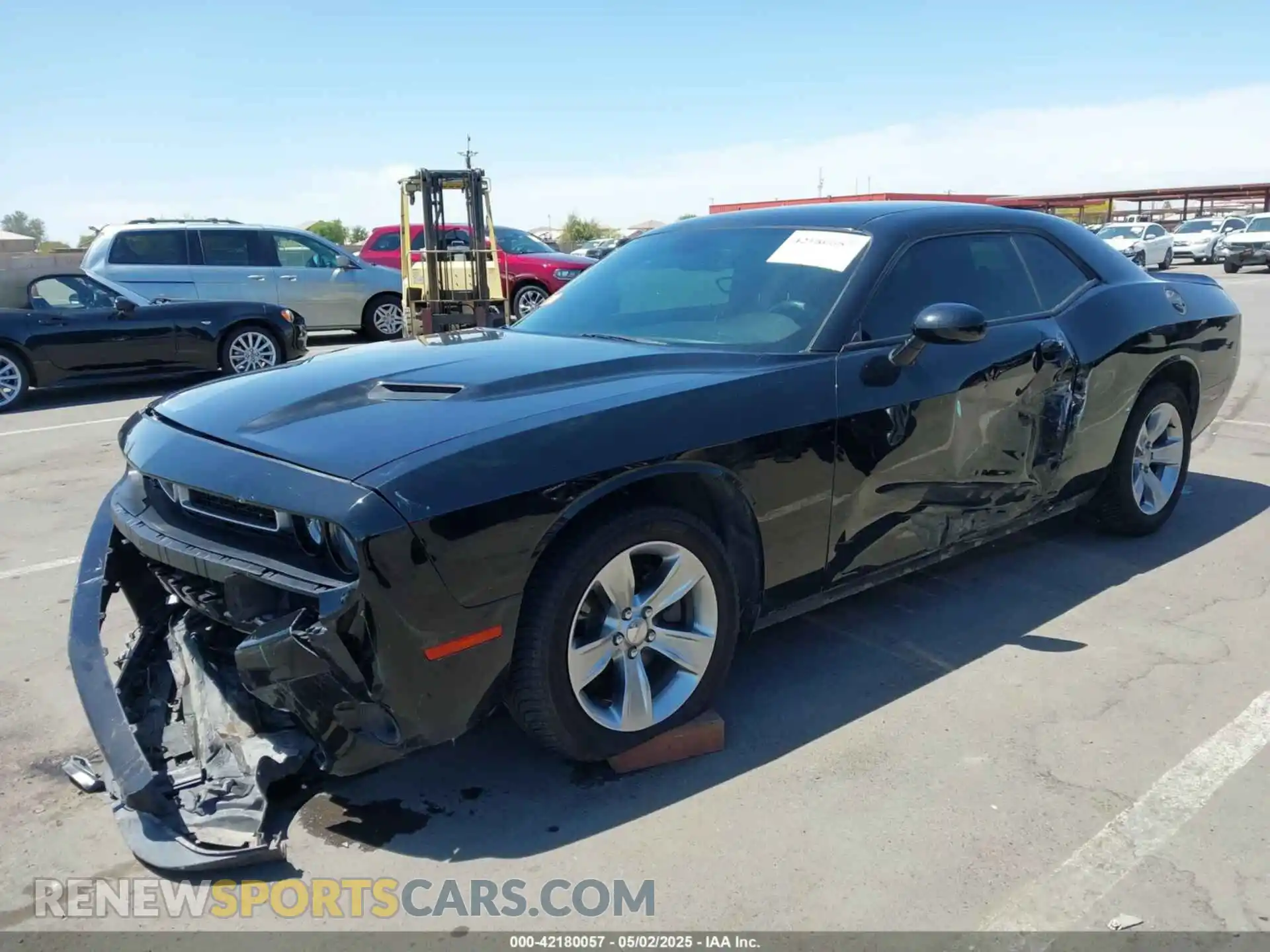 2 Photograph of a damaged car 2C3CDZAG1KH587281 DODGE CHALLENGER 2019