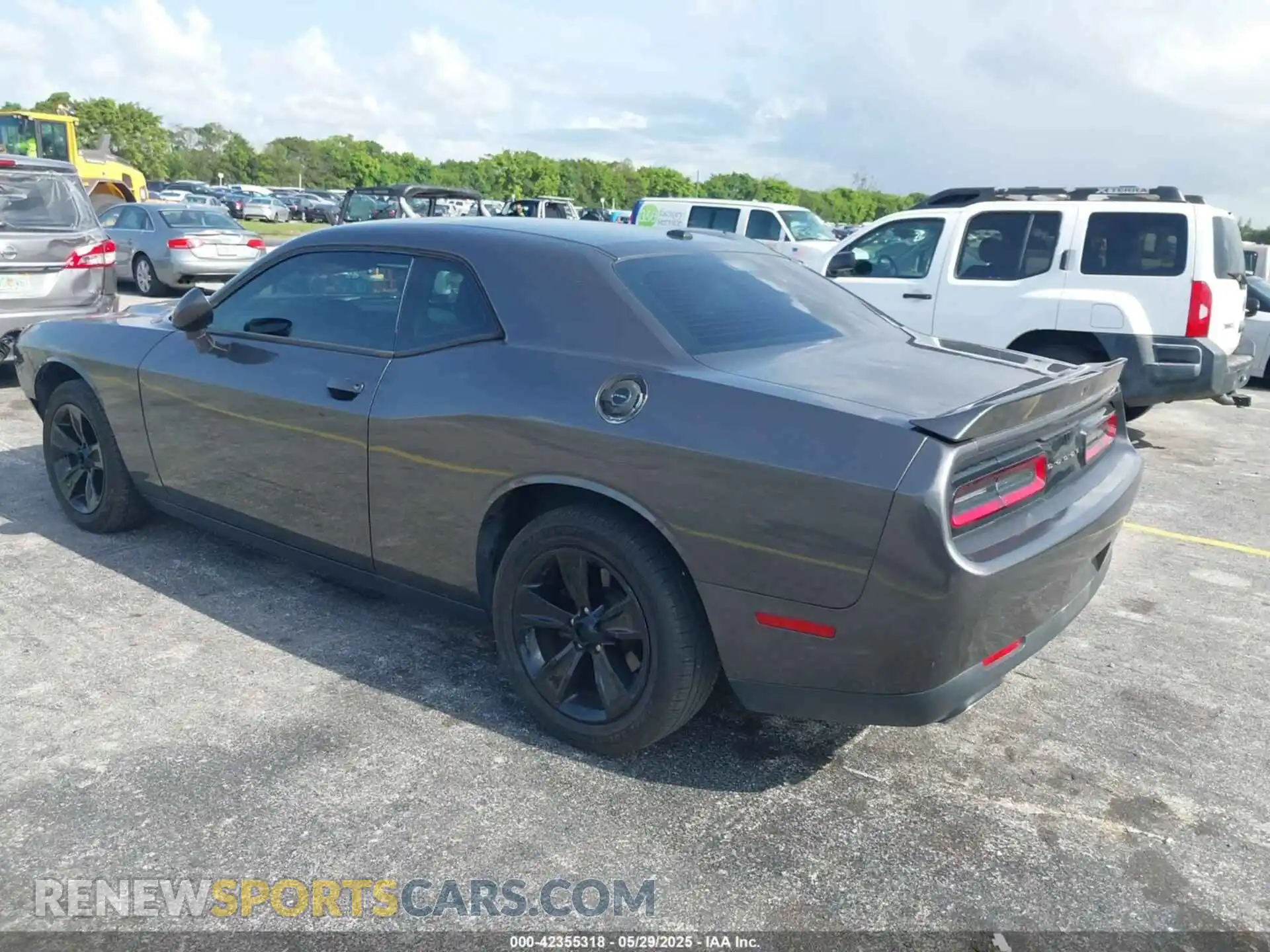 3 Фотография поврежденного автомобиля 2C3CDZAG2KH583658 DODGE CHALLENGER 2019