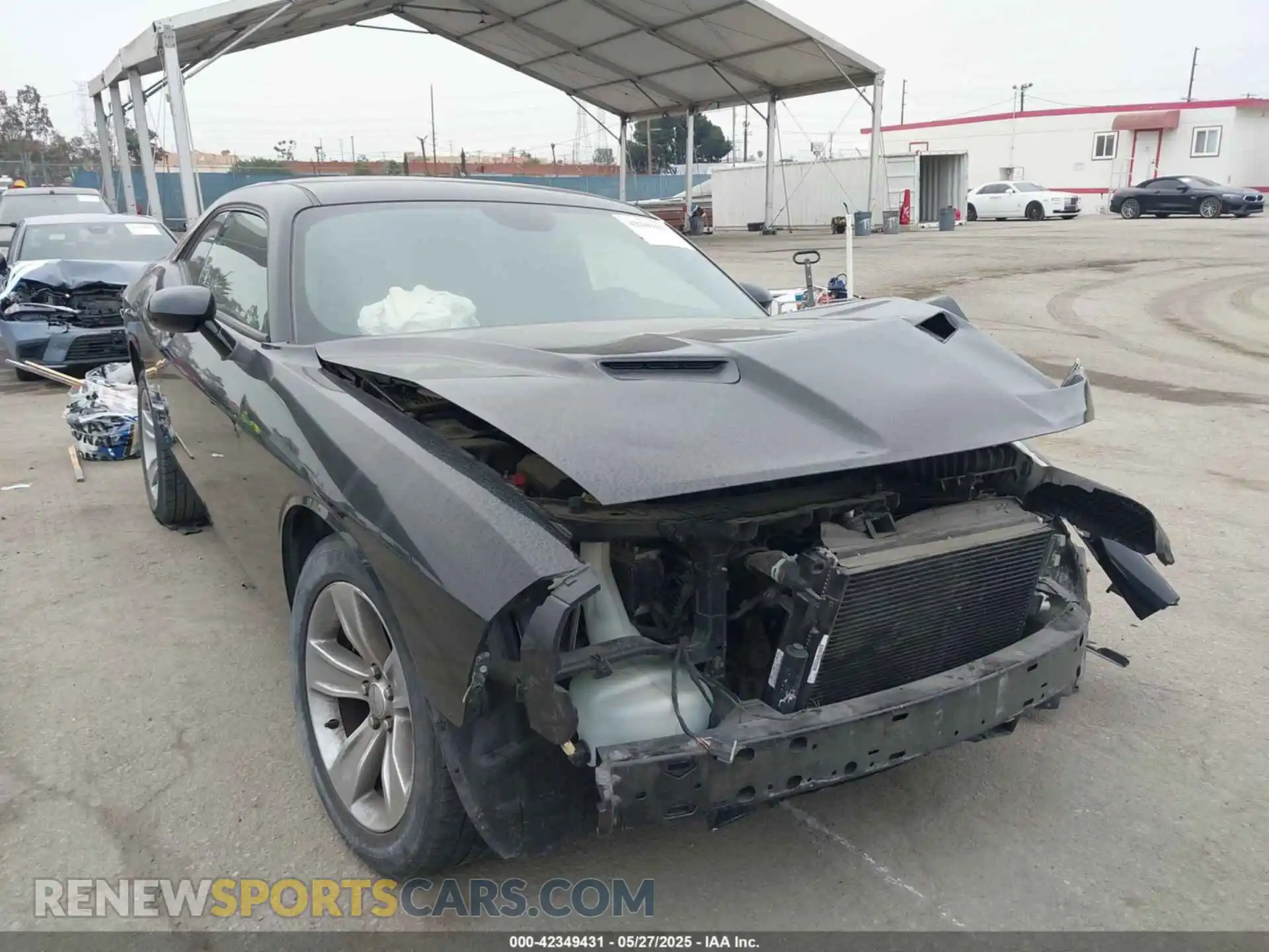 1 Photograph of a damaged car 2C3CDZAG2KH701594 DODGE CHALLENGER 2019