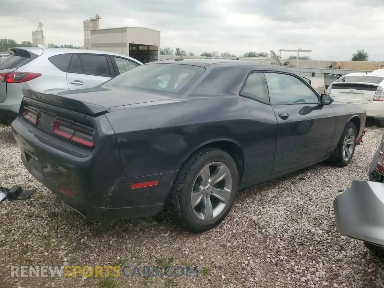 3 Photograph of a damaged car 2C3CDZAG3KH551866 DODGE CHALLENGER 2019