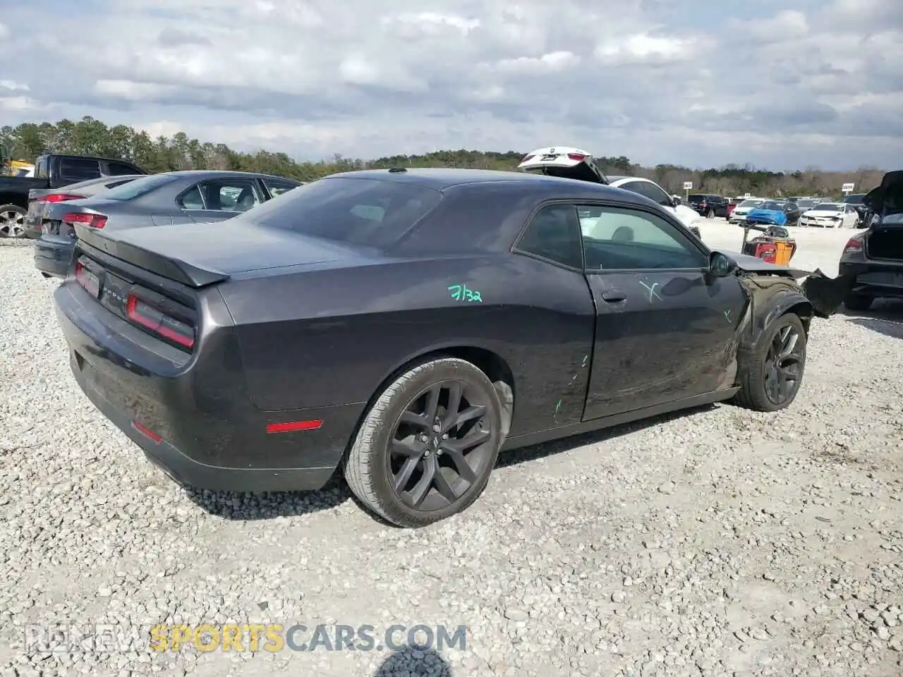 3 Photograph of a damaged car 2C3CDZAG3KH656438 DODGE CHALLENGER 2019