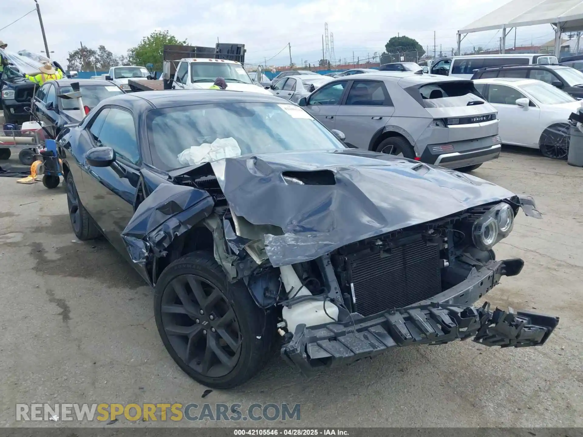 1 Photograph of a damaged car 2C3CDZAG4KH529276 DODGE CHALLENGER 2019