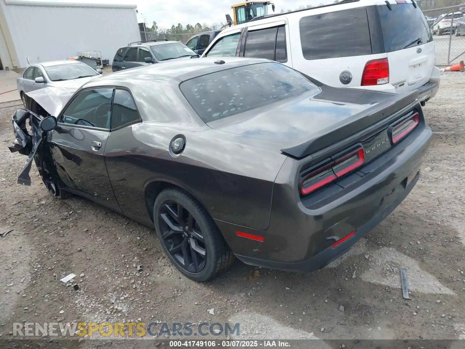 3 Photograph of a damaged car 2C3CDZAG4KH530251 DODGE CHALLENGER 2019