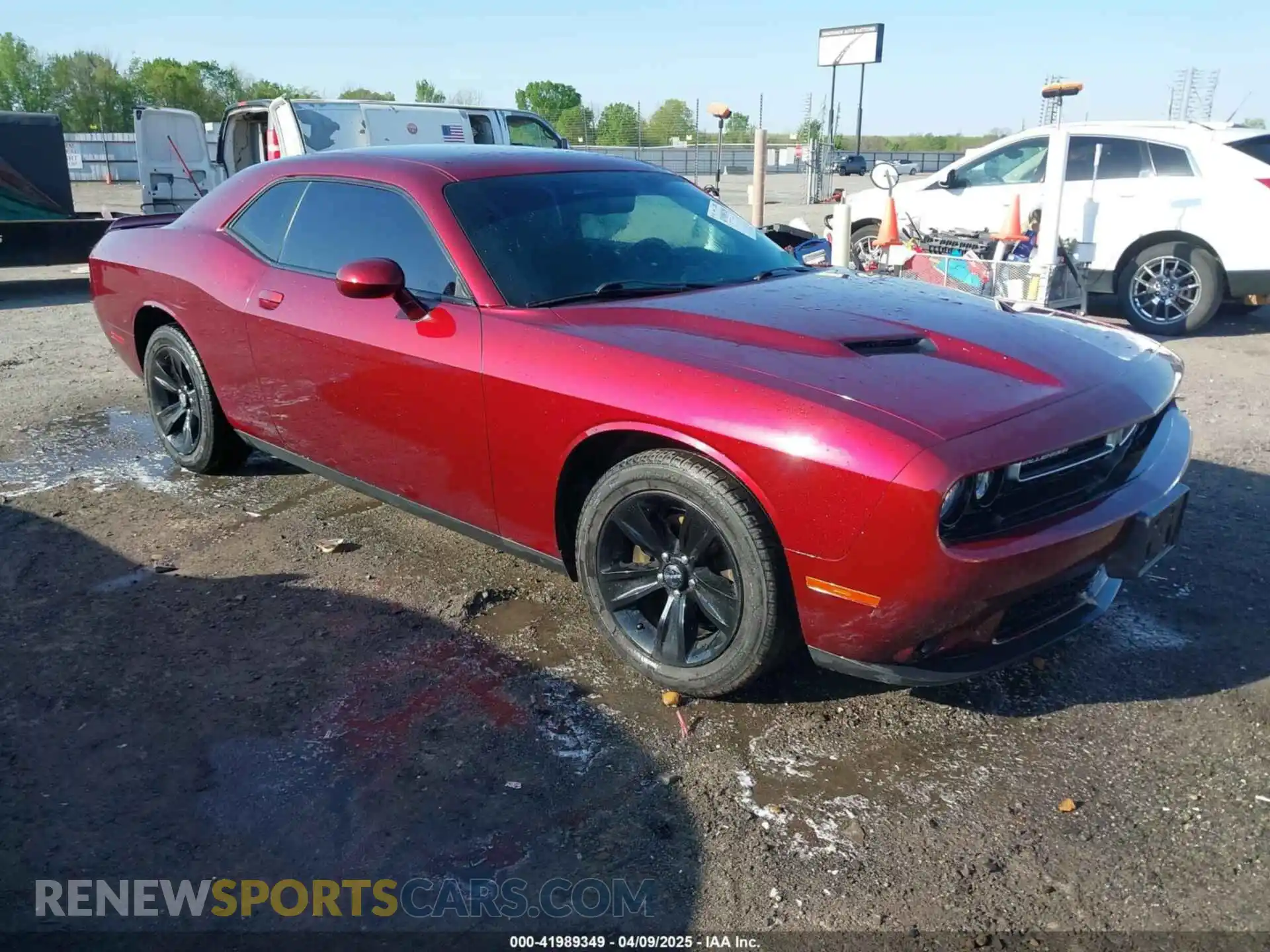 1 Photograph of a damaged car 2C3CDZAG4KH534803 DODGE CHALLENGER 2019