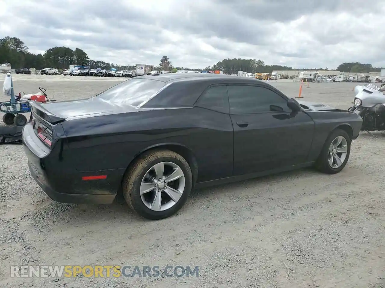 3 Photograph of a damaged car 2C3CDZAG4KH565386 DODGE CHALLENGER 2019