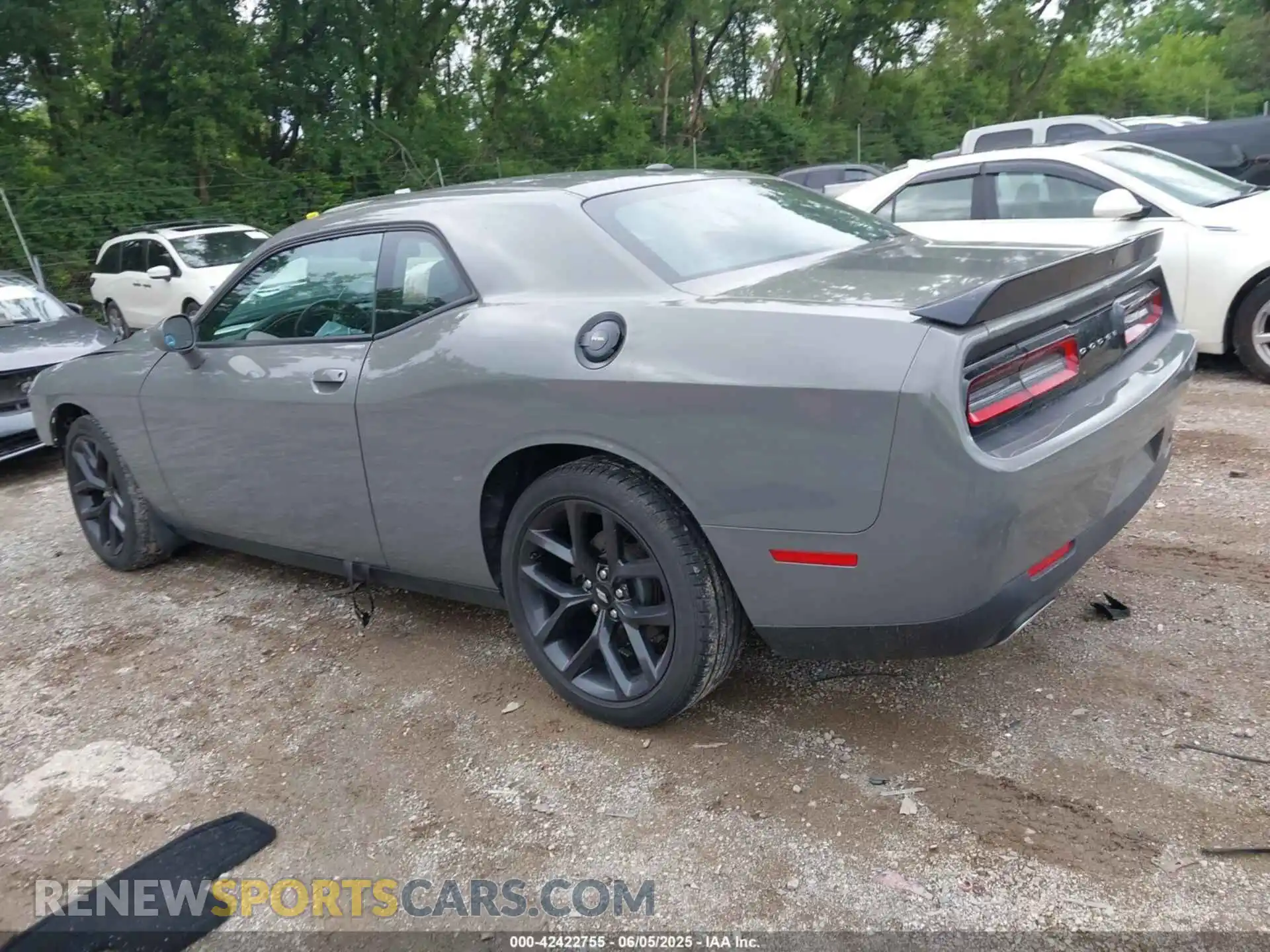 3 Photograph of a damaged car 2C3CDZAG4KH688086 DODGE CHALLENGER 2019