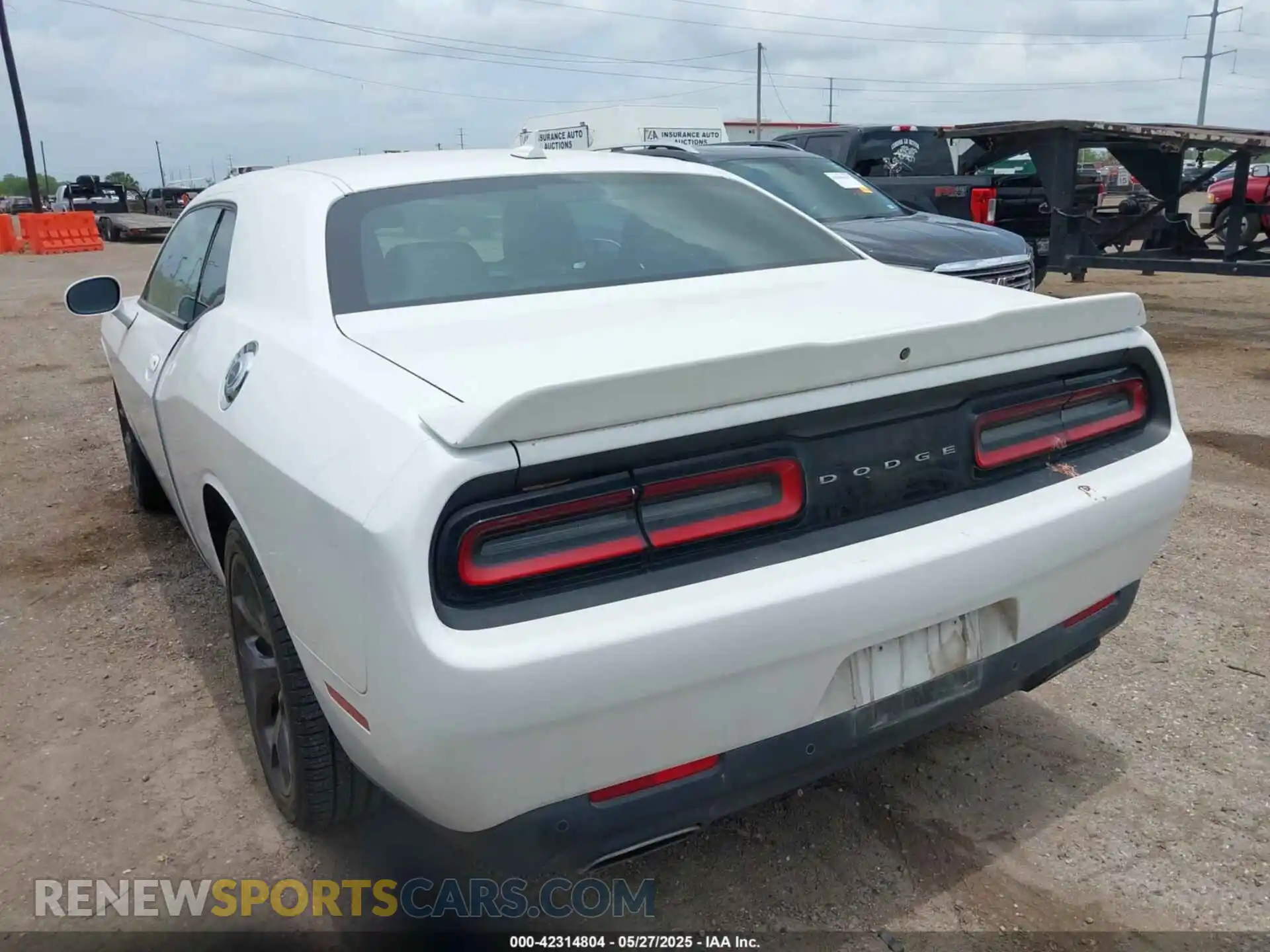 3 Photograph of a damaged car 2C3CDZAG7KH596311 DODGE CHALLENGER 2019