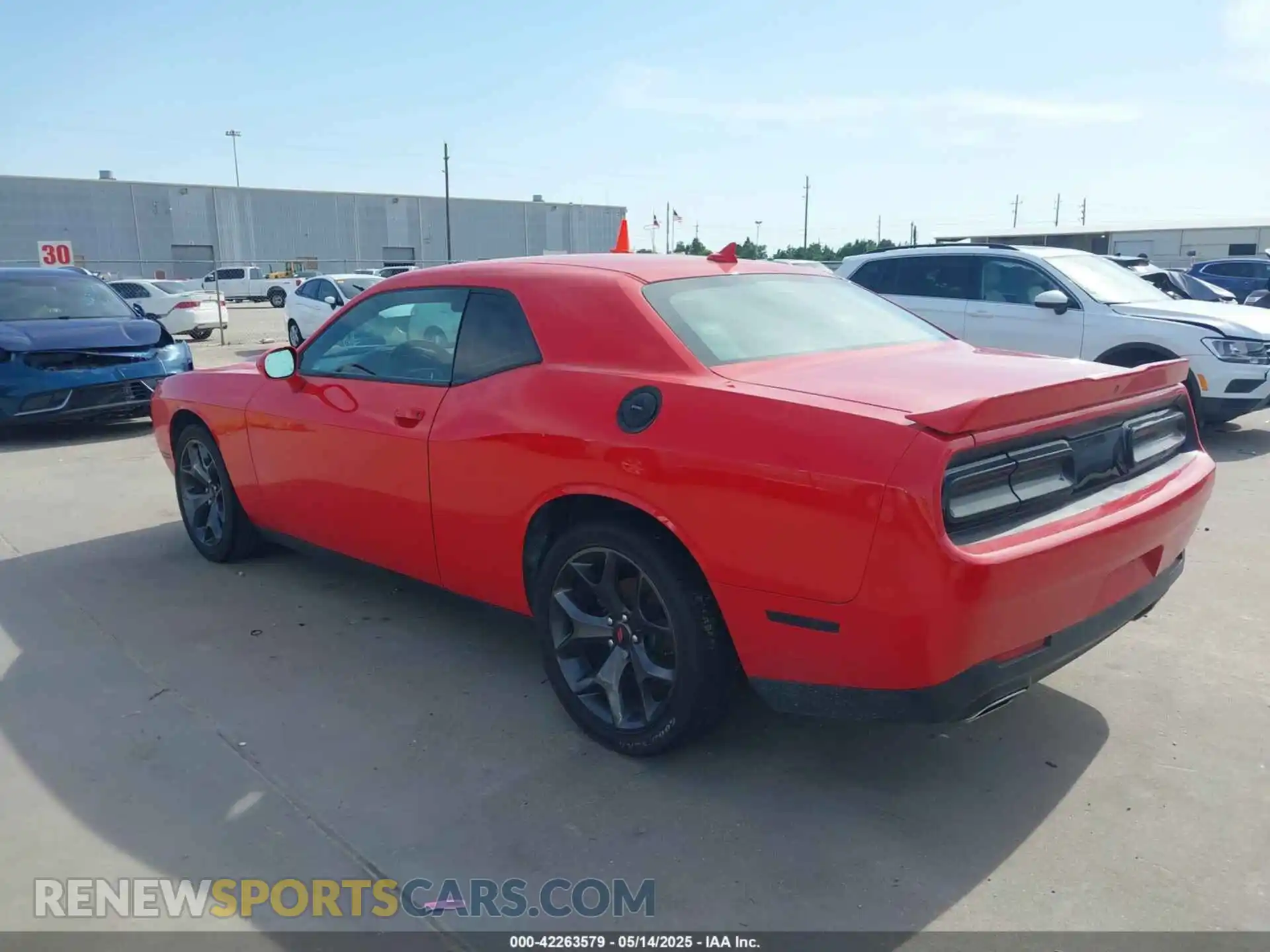 3 Photograph of a damaged car 2C3CDZAG7KH634586 DODGE CHALLENGER 2019