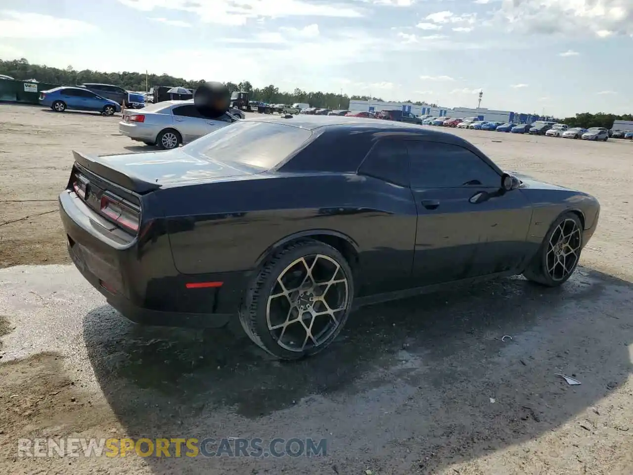 3 Photograph of a damaged car 2C3CDZBT1KH512009 DODGE CHALLENGER 2019