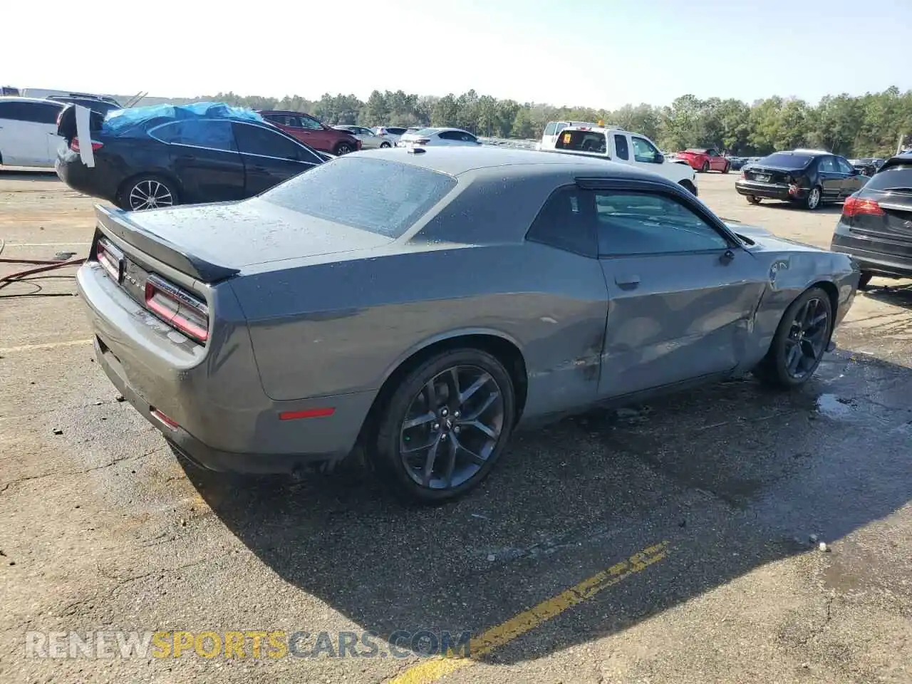 3 Photograph of a damaged car 2C3CDZBT2KH708914 DODGE CHALLENGER 2019