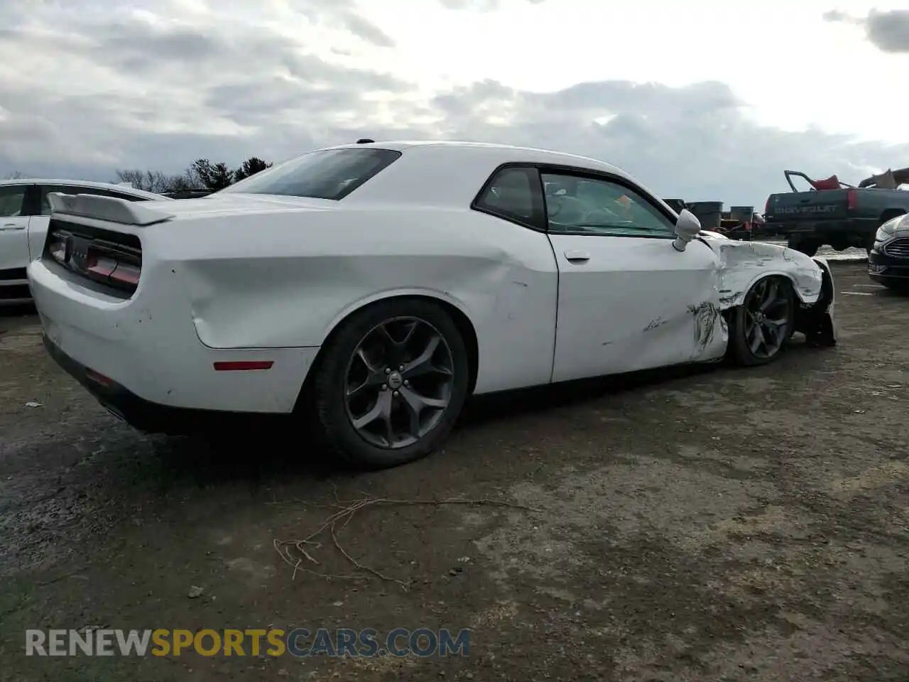 3 Photograph of a damaged car 2C3CDZBT5KH524955 DODGE CHALLENGER 2019