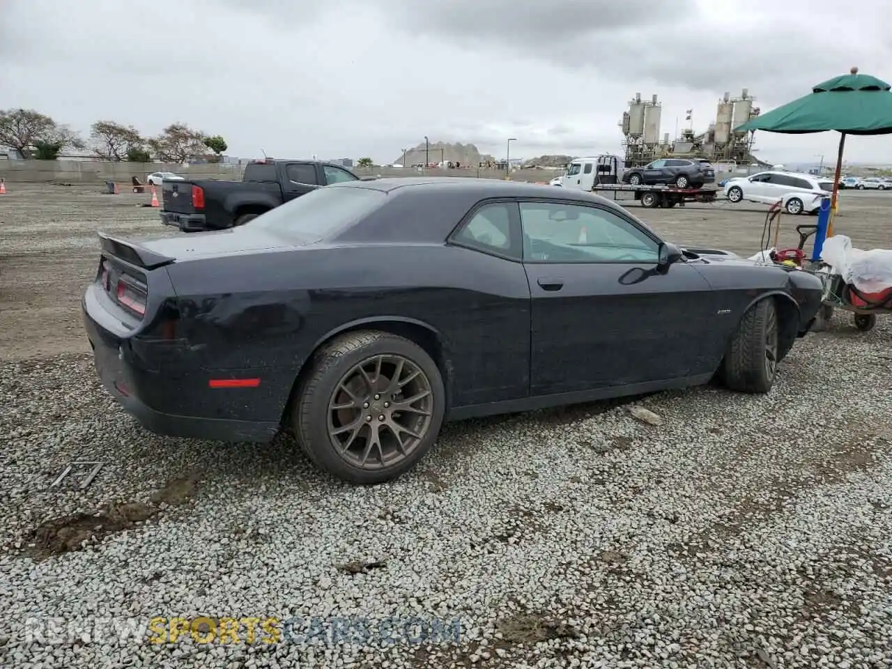 3 Photograph of a damaged car 2C3CDZBT6KH512331 DODGE CHALLENGER 2019