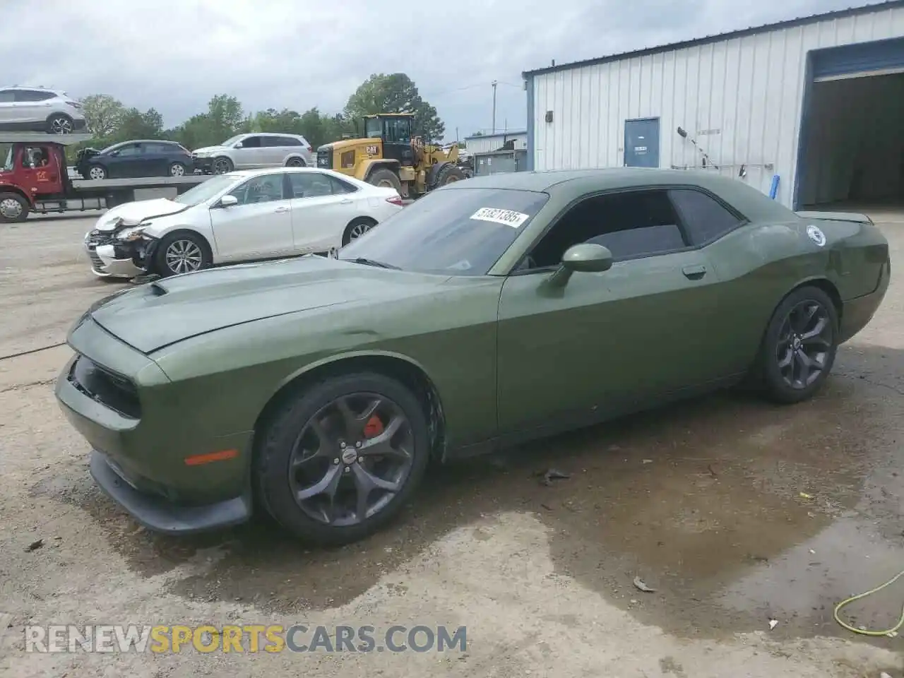 1 Photograph of a damaged car 2C3CDZBT8KH616366 DODGE CHALLENGER 2019