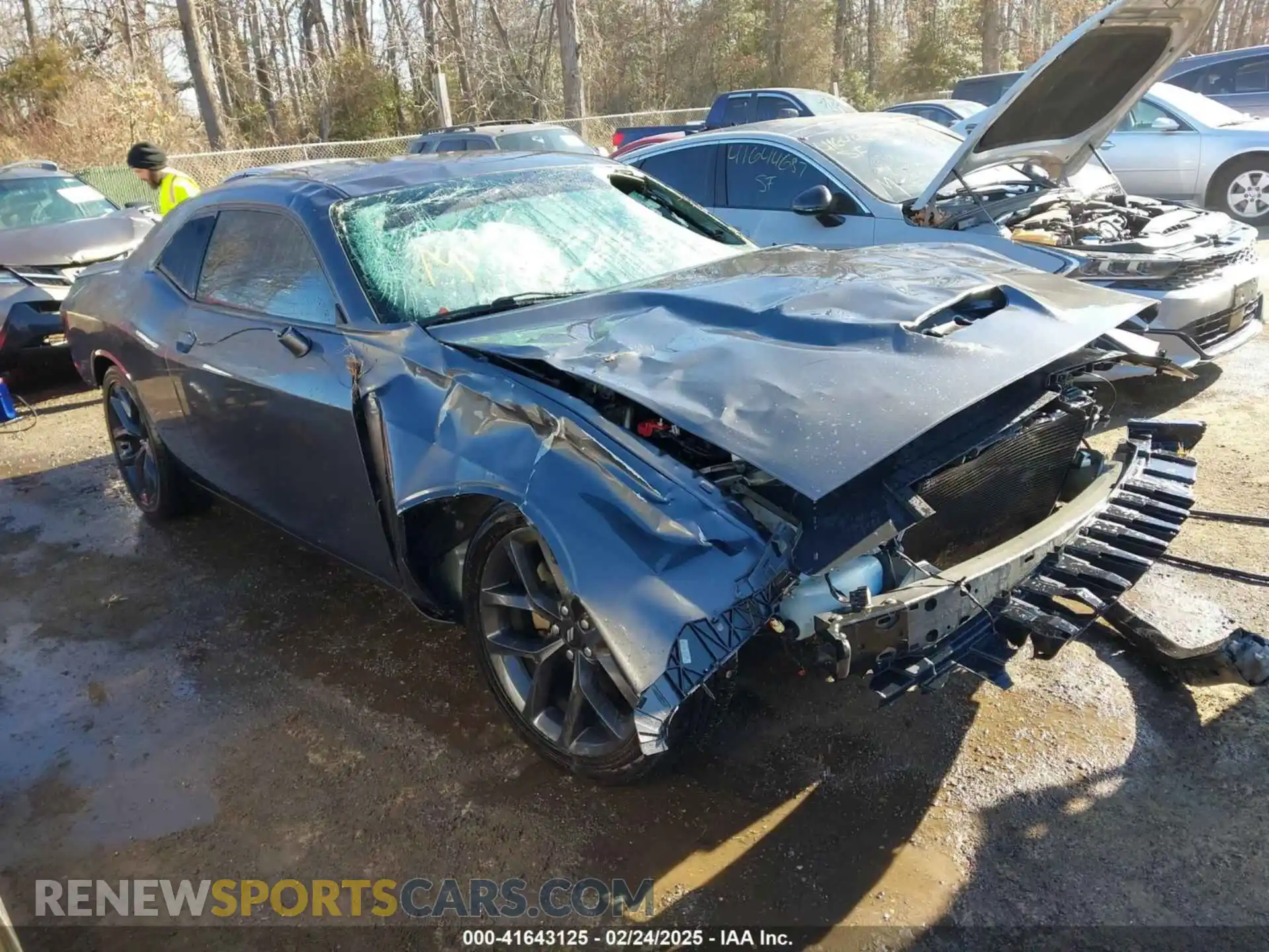 1 Photograph of a damaged car 2C3CDZBT8KH660495 DODGE CHALLENGER 2019