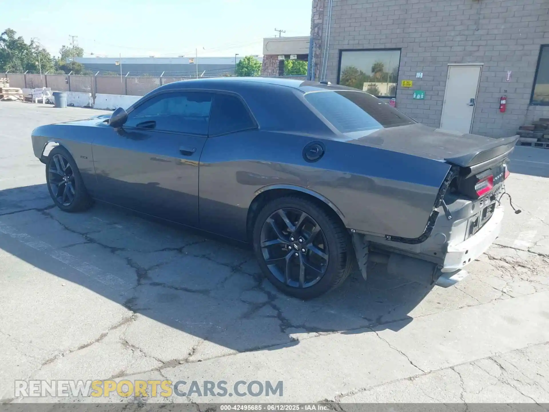 3 Photograph of a damaged car 2C3CDZBT9KH659551 DODGE CHALLENGER 2019