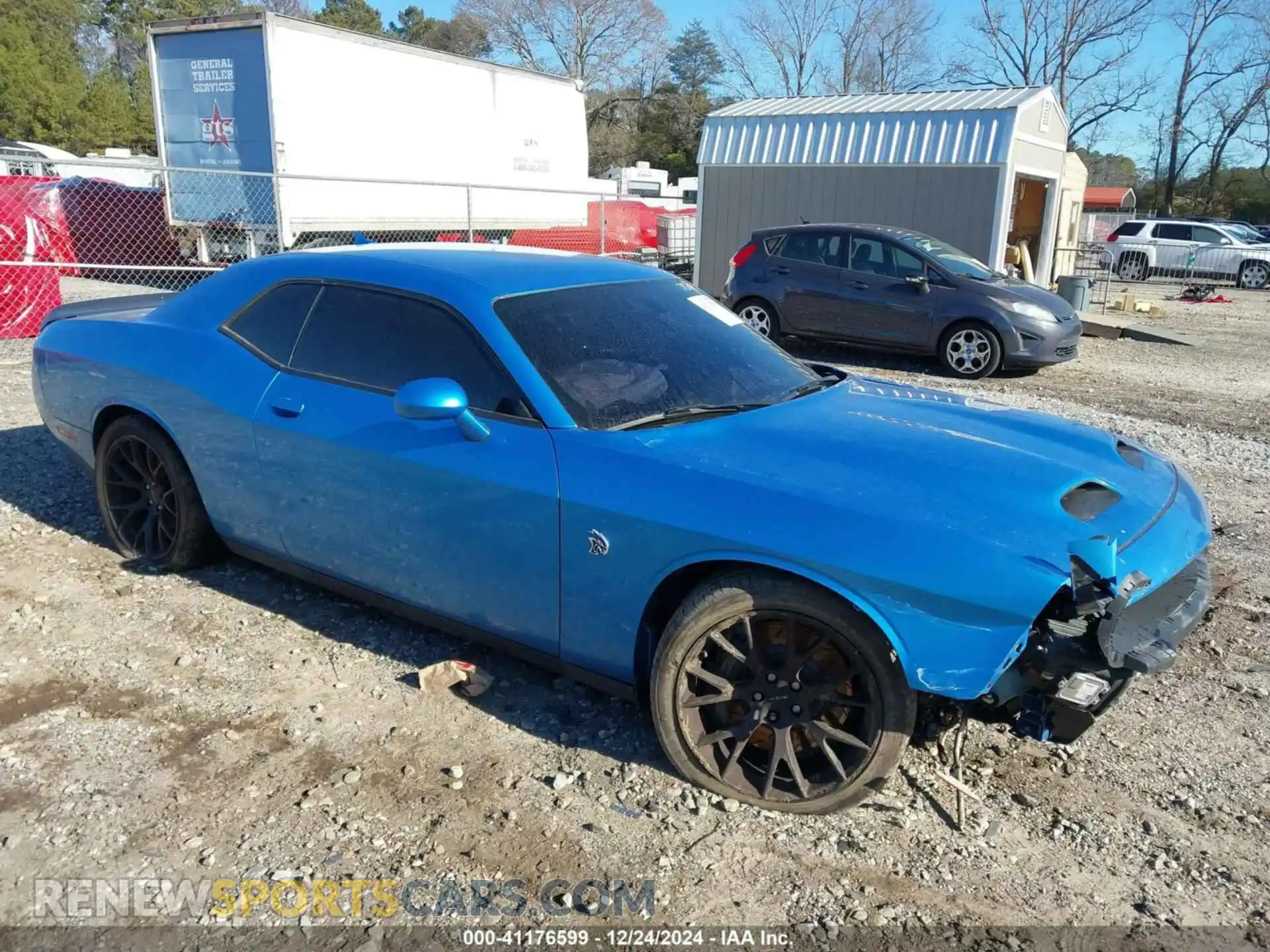1 Photograph of a damaged car 2C3CDZC92KH570018 DODGE CHALLENGER 2019