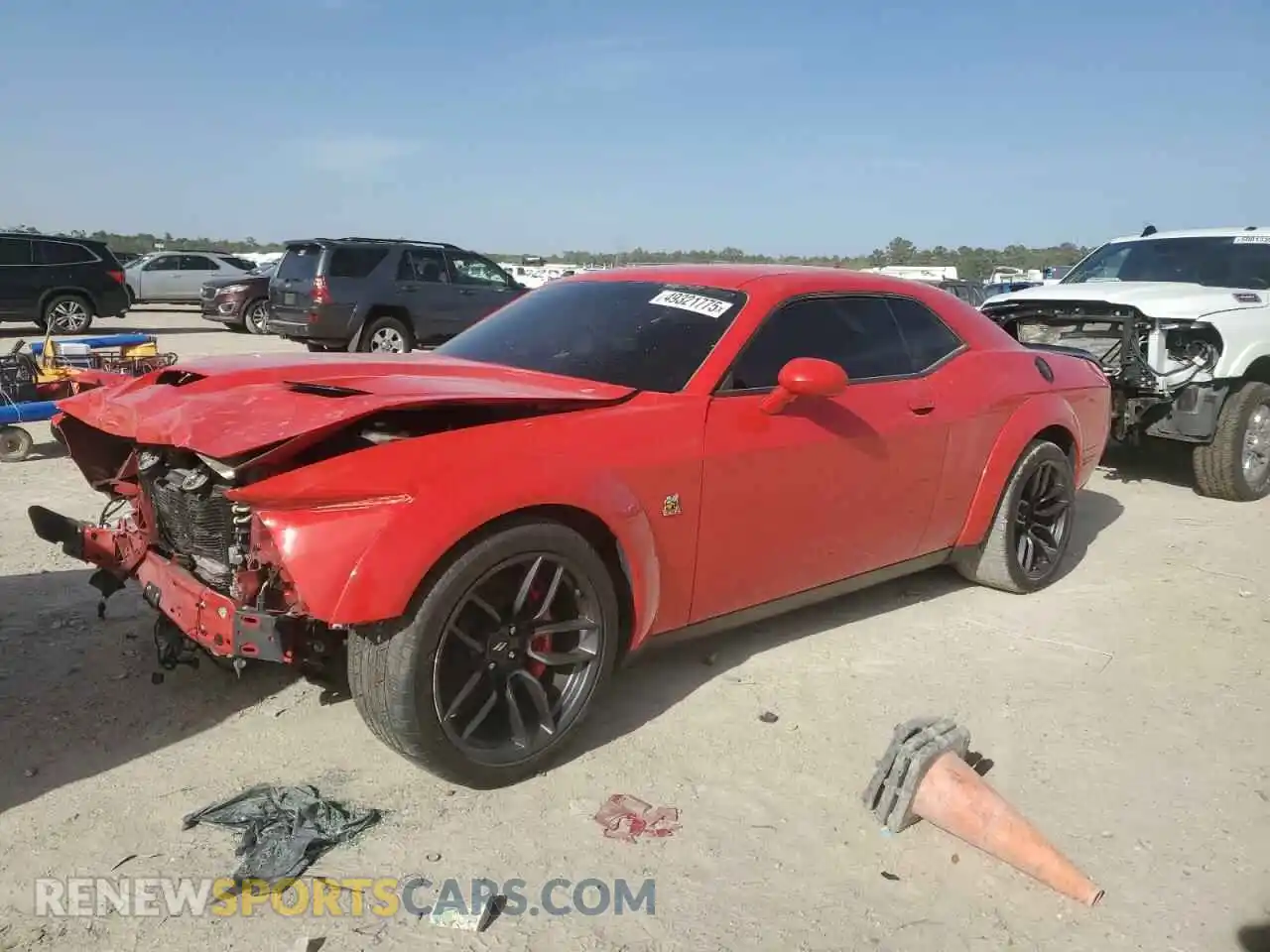 1 Photograph of a damaged car 2C3CDZFJ0KH505772 DODGE CHALLENGER 2019