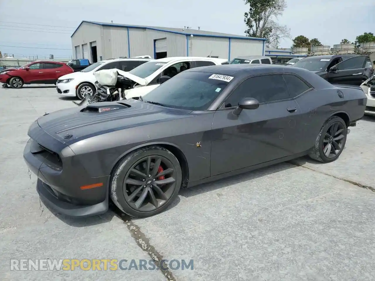 1 Photograph of a damaged car 2C3CDZFJ4KH525524 DODGE CHALLENGER 2019