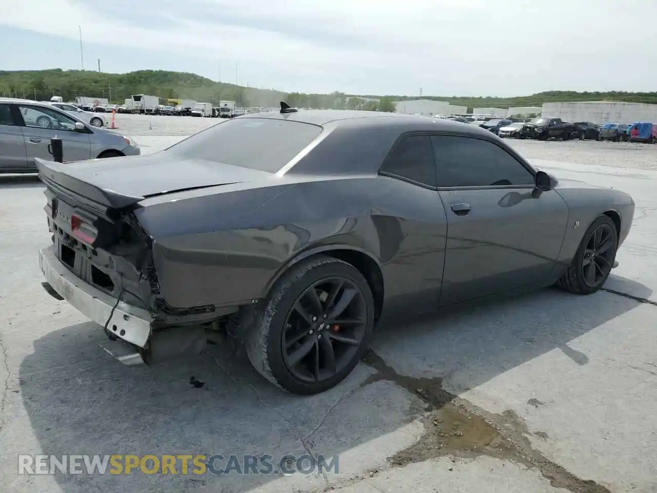 3 Photograph of a damaged car 2C3CDZFJ4KH525524 DODGE CHALLENGER 2019