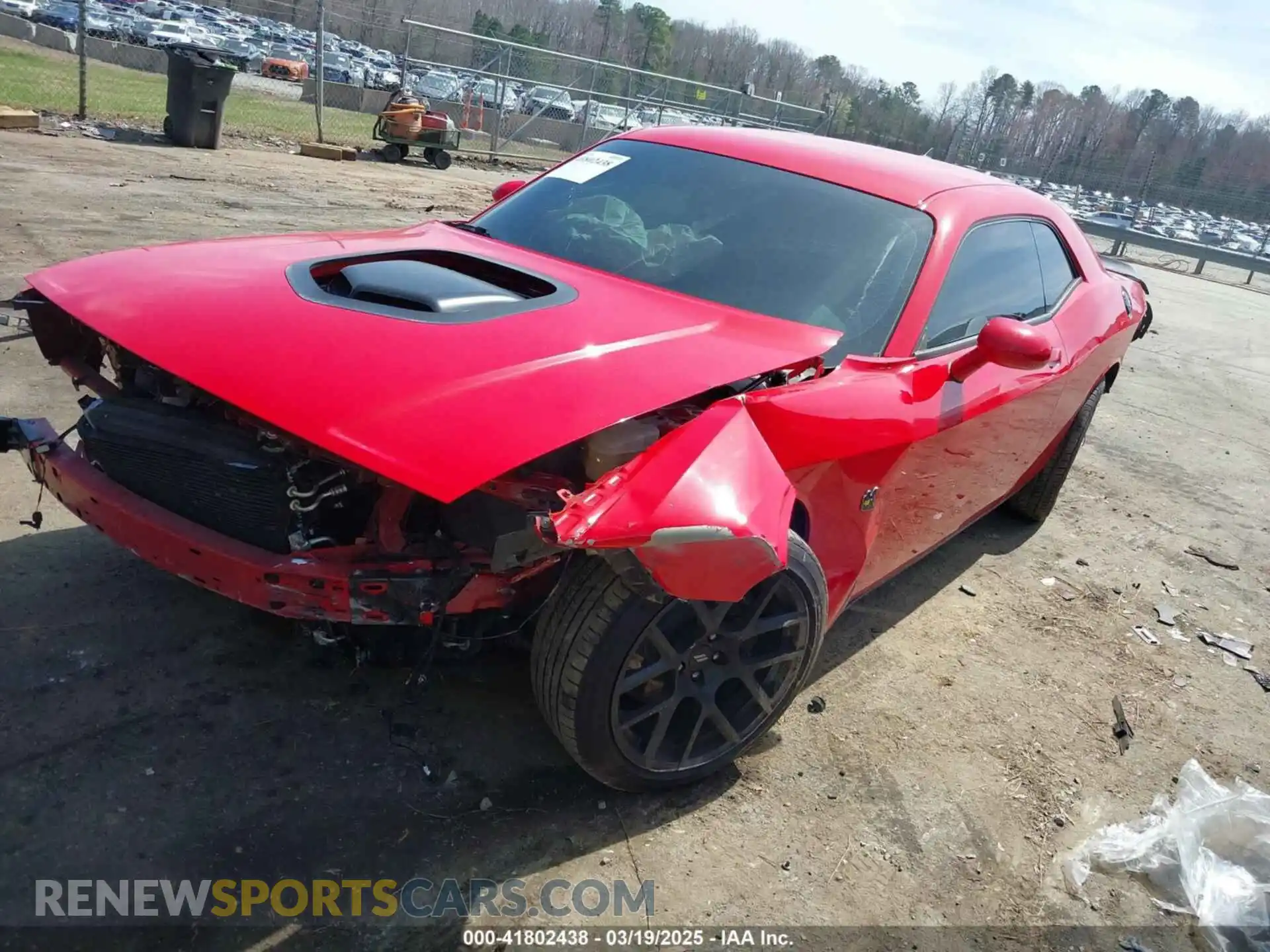 2 Photograph of a damaged car 2C3CDZFJ4KH625400 DODGE CHALLENGER 2019