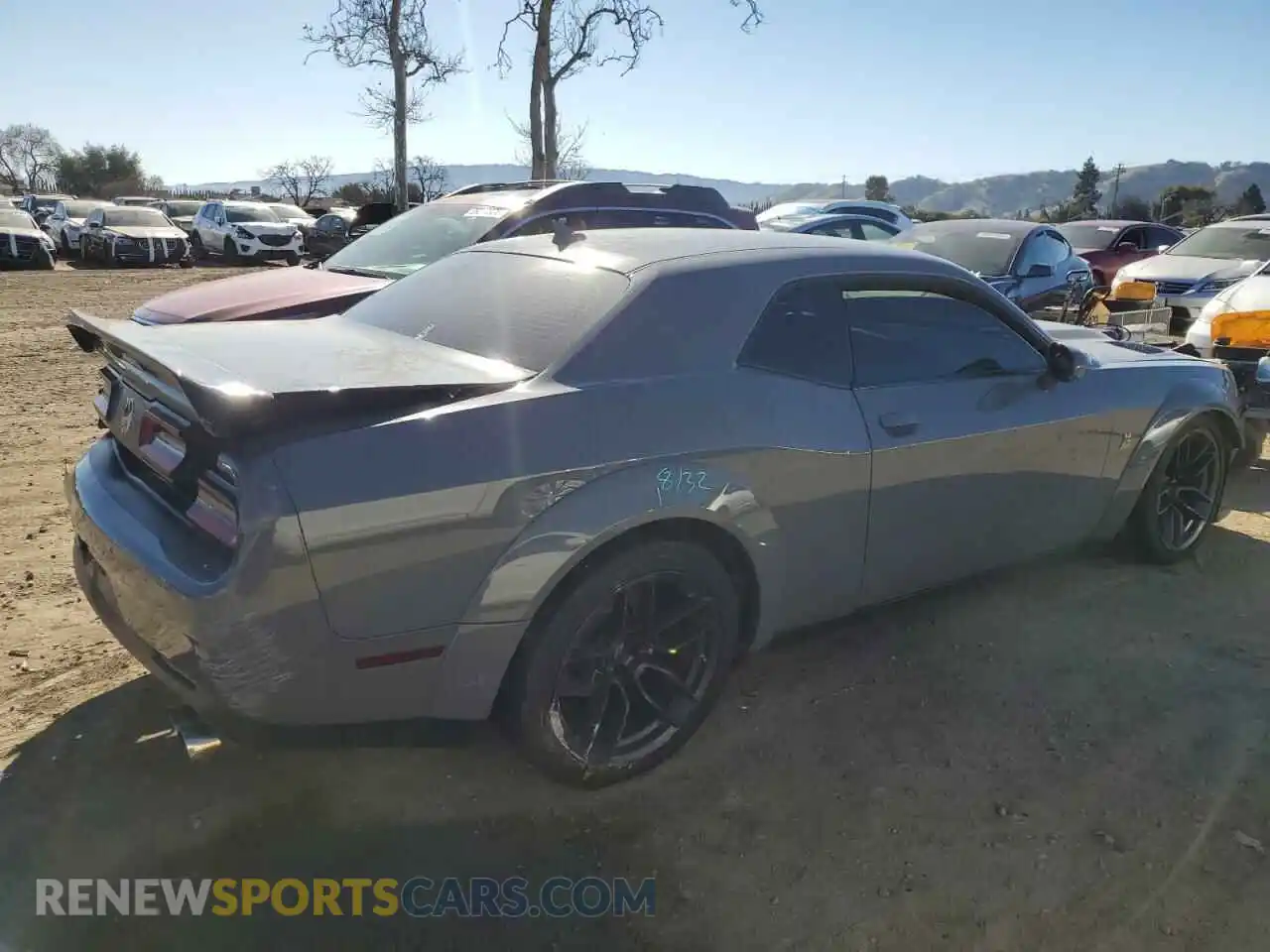 3 Photograph of a damaged car 2C3CDZFJ5KH691387 DODGE CHALLENGER 2019