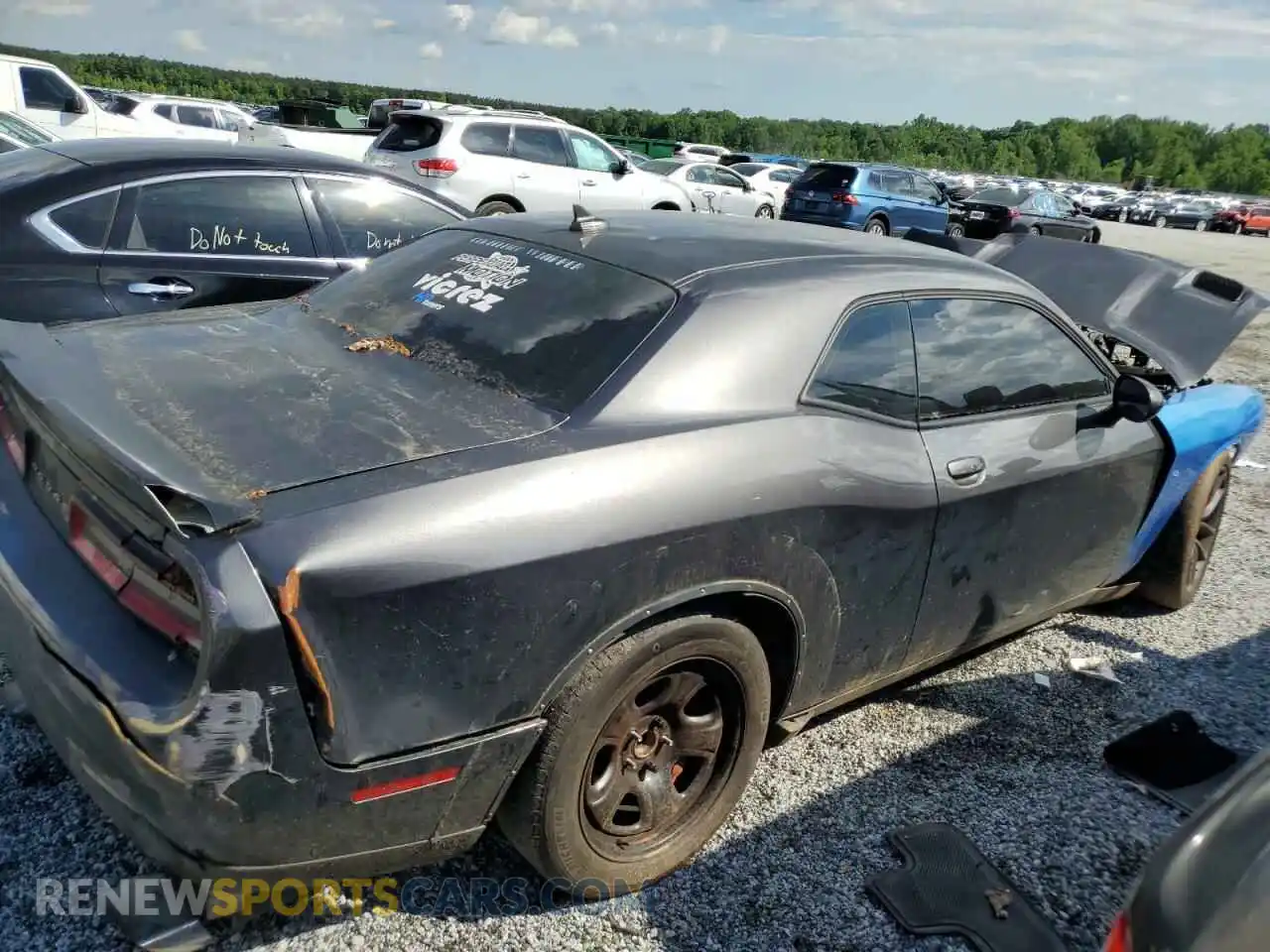 3 Photograph of a damaged car 2C3CDZFJ5KH723769 DODGE CHALLENGER 2019