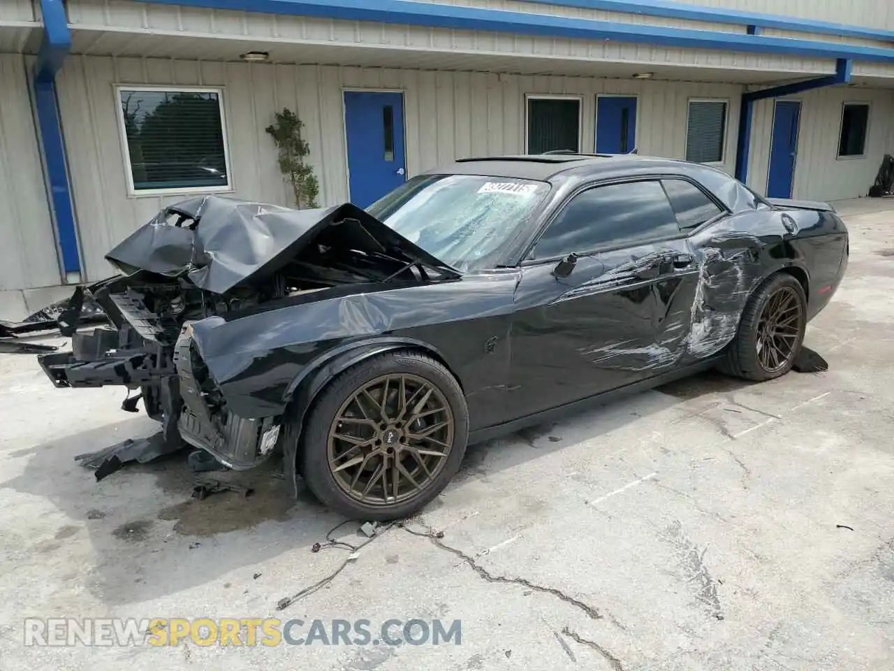 1 Photograph of a damaged car 2C3CDZFJ7KH540499 DODGE CHALLENGER 2019