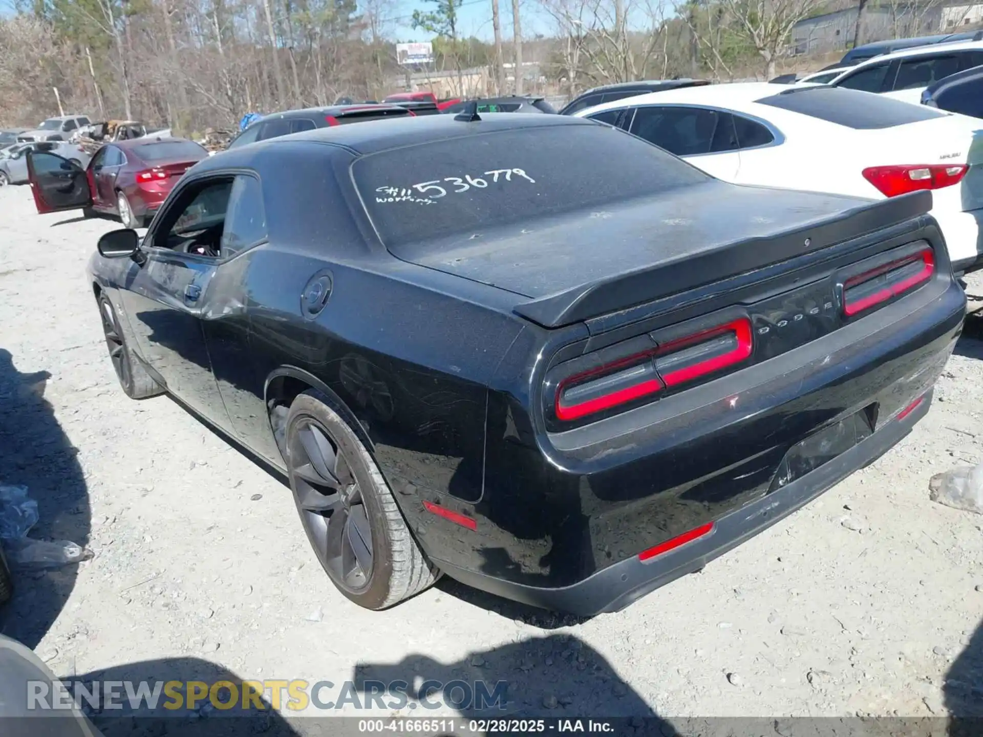 3 Photograph of a damaged car 2C3CDZFJ7KH563779 DODGE CHALLENGER 2019