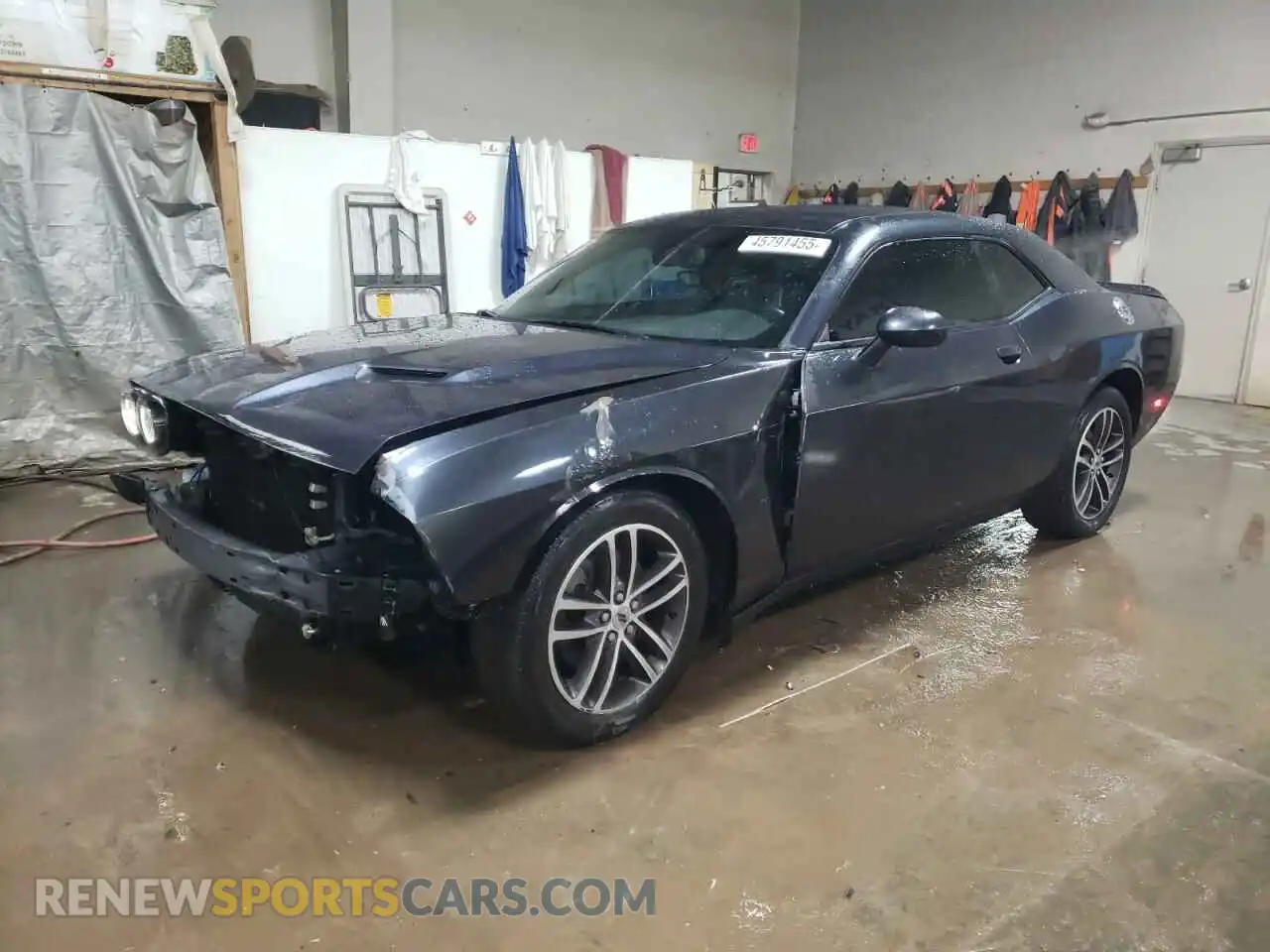 1 Photograph of a damaged car 2C3CDZGG8KH532253 DODGE CHALLENGER 2019