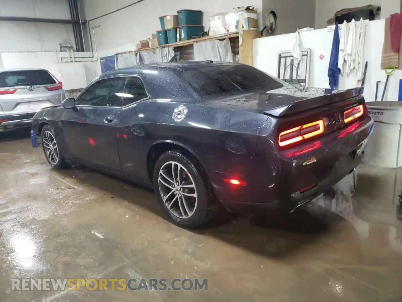 2 Photograph of a damaged car 2C3CDZGG8KH532253 DODGE CHALLENGER 2019